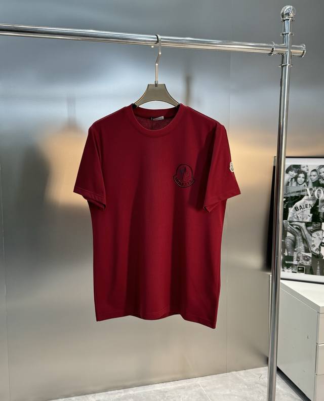 Moncle* 25S New Crew Neck Short Sleeve T-Shirt. This short-sleeved tee is made o