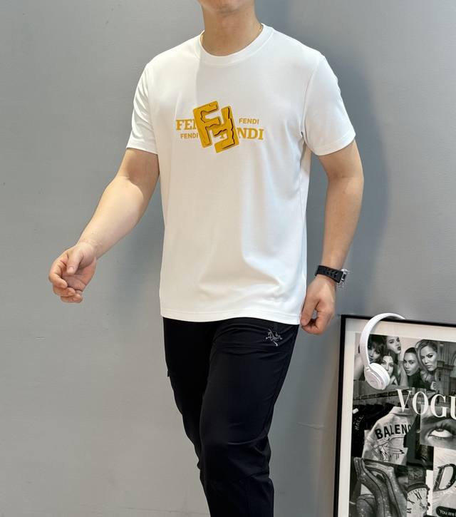 Fend* Fendi 25S New Modal T-Shirt. Classic basic style!! Classic yellow Ff lette