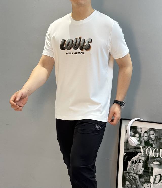 Louis Vuitton * 25S New Modal T-Shirt. This base layer shirt has a basic design