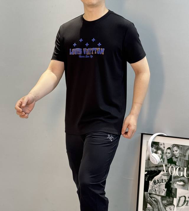 Louis Vuitton * 25S New Modal T-Shirt. This base layer shirt has a basic design