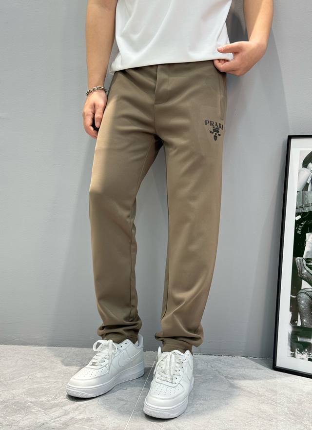 prad* Prada 2025 Autumn/Winter New Casual Pants. Understated style! Elastic draw