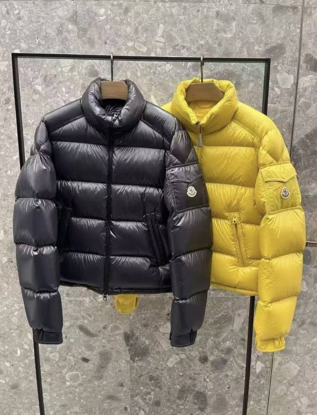 Moncler Levitha Men's Stand Collar Short Down Jacket. Brand New 2025 Classic Sty