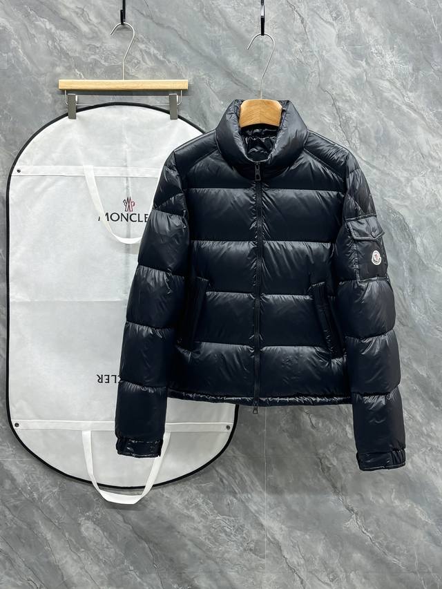 Mon25Ss New Levitha Men's Short Down Jacket. Its design concept and craftsmanshi