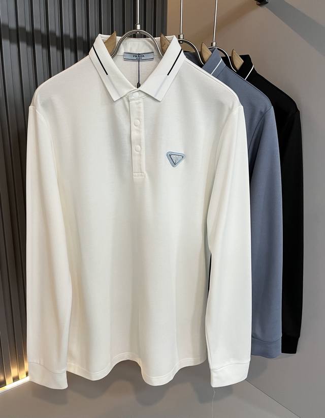 Prada 2025 Autumn/Winter New Classic Polo Shirt. A classic and elegant style th