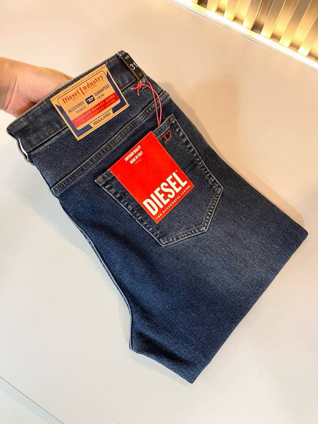 Diesel 2025 Autumn/Winter Men's Washed Slim Leg Jeans! High-quality goods from