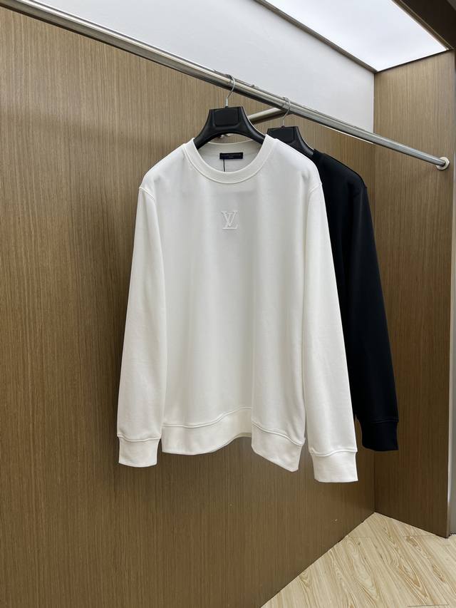 Autumn/Winter Lv Fw Early Autumn New Crew Neck Sweatshirt, Unisex! Unique and ey