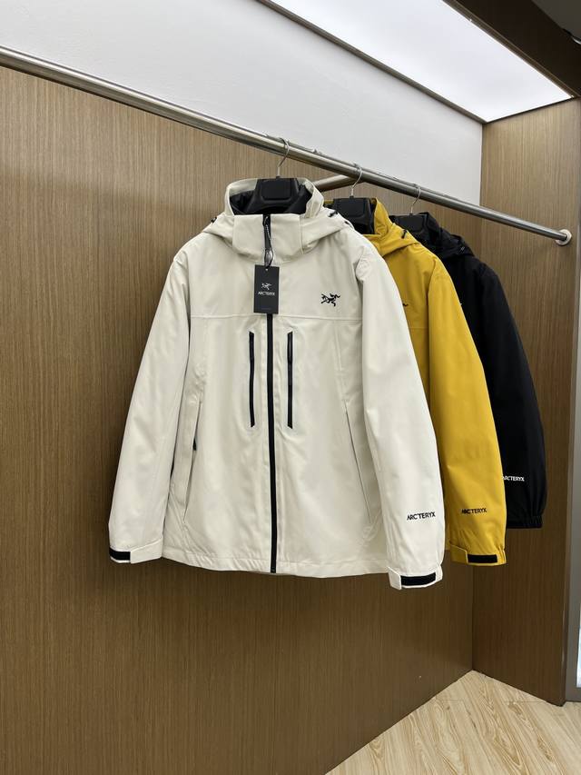 Arc'teryx's latest 3-in-1 down jacket for autumn/winter is here! Three ways to