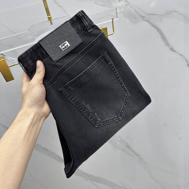 Dg Dolce & Gabbana high-end custom-made 2025 Fall/Winter latest denim jeans, ava