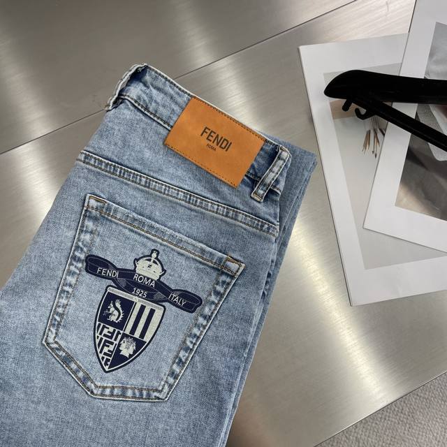 Autumn/Winter - Fend 2025 Early Spring Newest Slim Straight Leg Jeans, Availabl