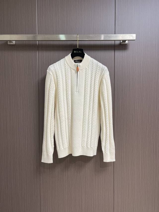 Loro Piana Lp Autumn/Winter New Half-Zipped Knit Sweater. A classic design with