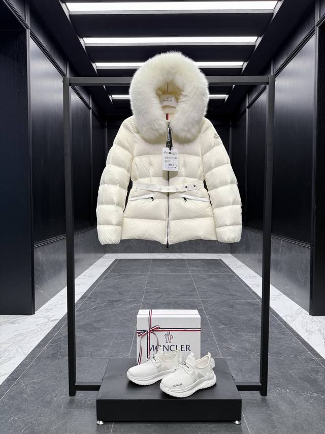 Premium Down Moncler Boed Classic Fox Fur Collar Women's Short Down Jacket (Not