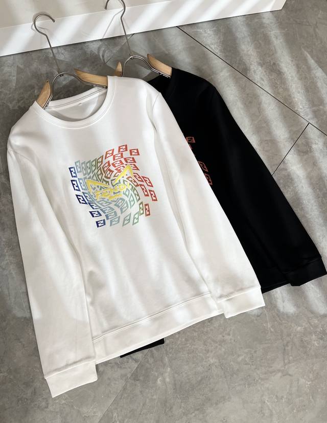 Fen*I Fendi 2025 Autumn/Winter New Fd Family Ff Unisex Base Layer Top, a versati