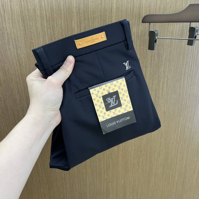 Autumn/Winter Lv 2540Ss New Autumn/Winter Arrival, Available on the Official We