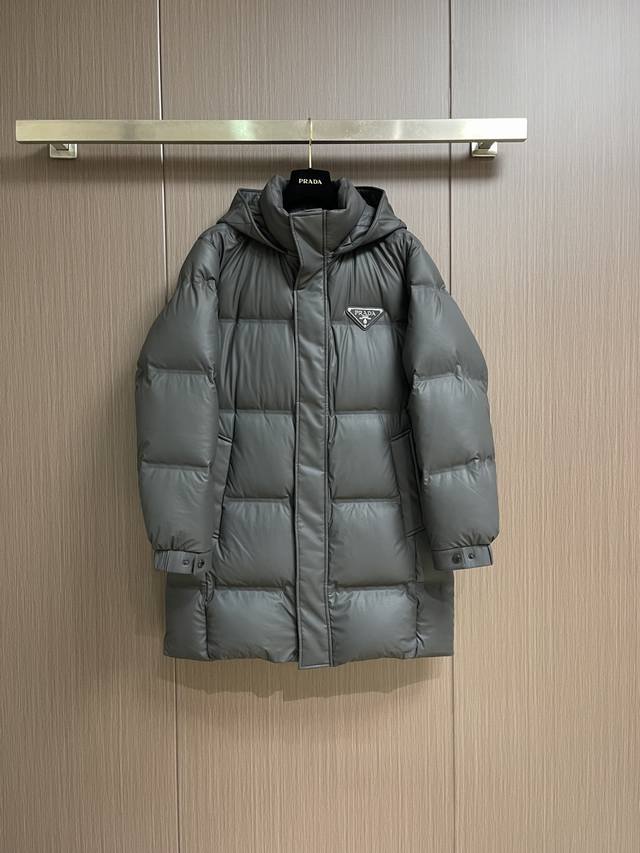 Prada 2025Ss New Hooded Long Down Jacket, Mid-length Hooded Down Jacket, Triang