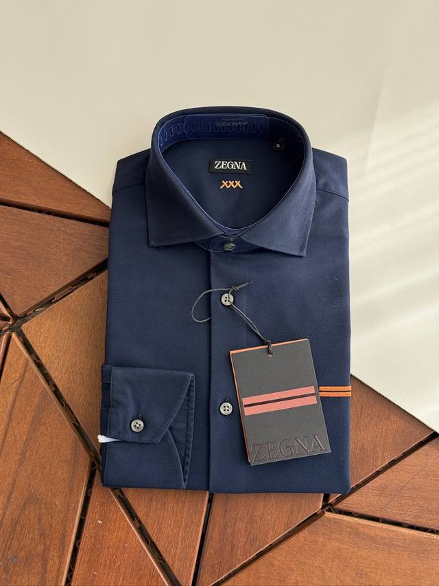 Zegna's classic cotton-wool blend yarn-dyed shirt arrives for autumn and winter.