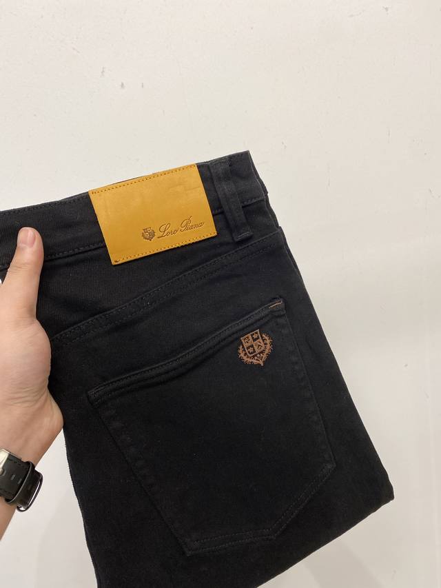 Lp, 2025 New Arrival, Available in Department Stores, Original Quality, High-Qua