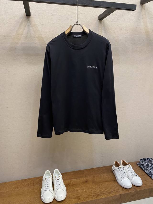 Dg, Unisex Crew Neck Long-Sleeve T-Shirt, suitable for autumn and winter wear, a