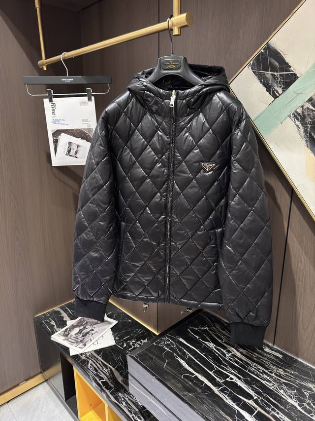 Pra Prada 25S New Men's Casual Reversible Hooded Down Jacket.....Sizes M-2XL DDD