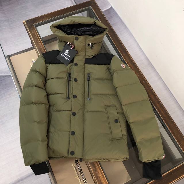 Mon*Cler Men's Down Jacket/Windbreaker/Ski Suit (Same Style as Official Store)!