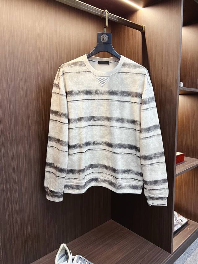 Prada 2025 Fall/Winter New Designer Sweatshirt Official Website Synchronization