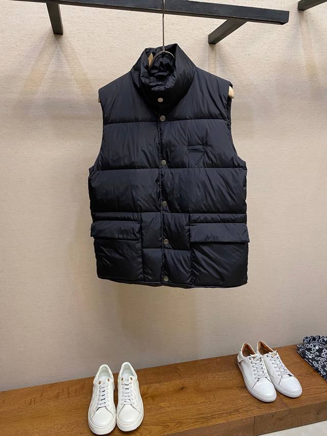 prada, Prada 2025 Fall/Winter New Black Label Triangle Logo Down Vest Custom Yb