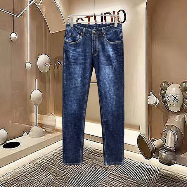 Autumn/Winter New Arrival. Armani 2025 Official Website High-End New Arrival -