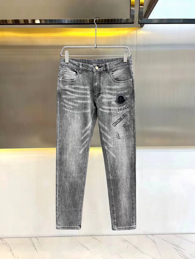 Featured. High-quality Moncler 2025 official high-end new original single rare