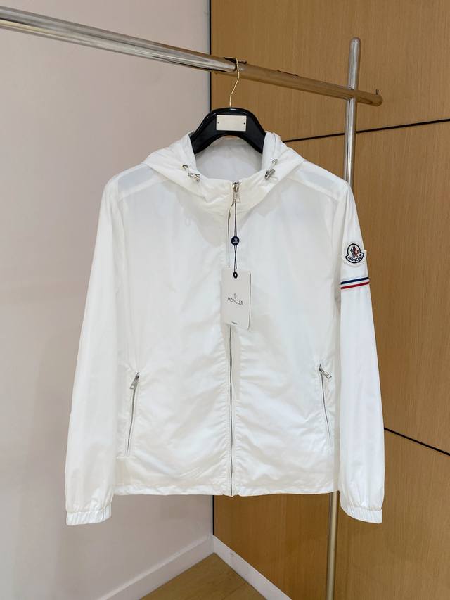 Moncler 25Ss Autumn/Winter New Fashion Casual Jacket for Business Men. The Monc