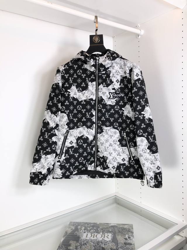 Lv (Louis Vuitton) 2025 Autumn/Winter New Fashion Casual Jacket. Made with impor