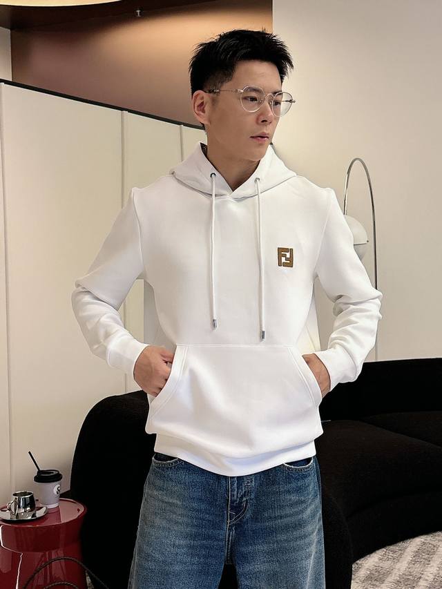 Fendi's new Fall/Winter 2025 collection is now available! This unisex hooded sw