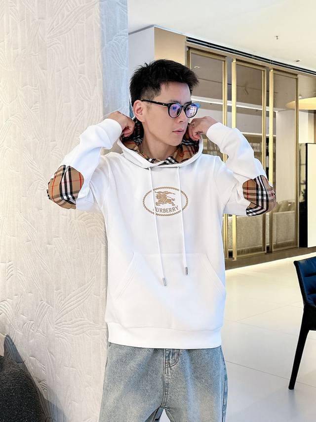 Burberry 2025Fw Hooded Space Cotton Sweatshirt. The texture is soft and skin-fr