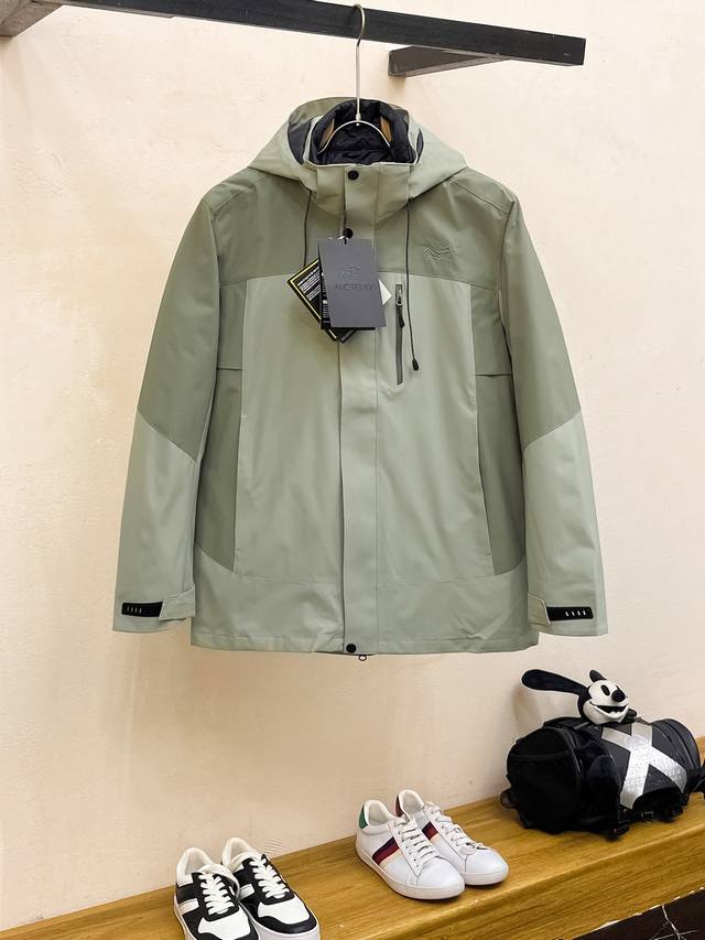 Top-quality Arc'teryx down 3-in-1 detachable Arc'teryx Braun embroidery, differ