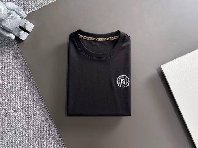 Fend 2025 Autumn/Winter New Fashion Casual Long-Sleeve T-Shirt, made from selec