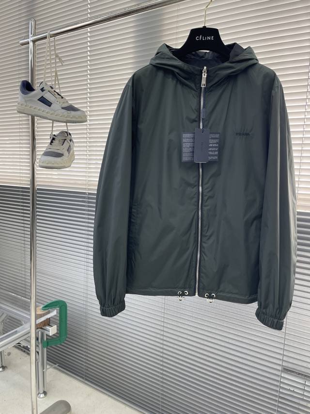 prad 2025 Autumn/Winter New Reversible Hooded Jacket Available in black and gree