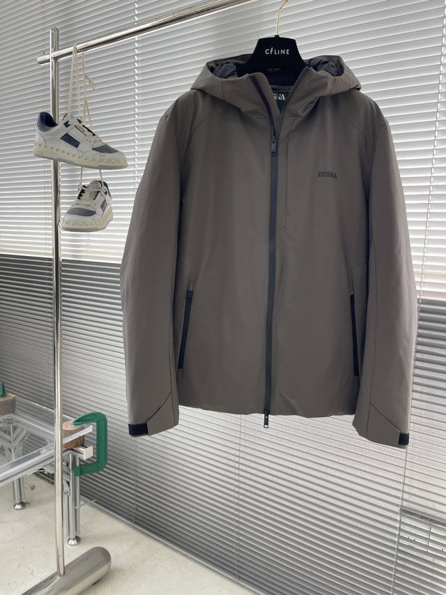 Z Zegn 2025 Autumn/Winter New Down Jacket Zz This jacket is made from the brand'