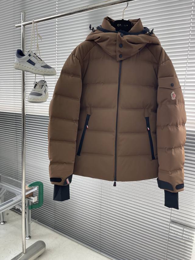 Mon Grenoble Montgetech Detachable Hood Zipper Quilted Down Jacket for Men (Func