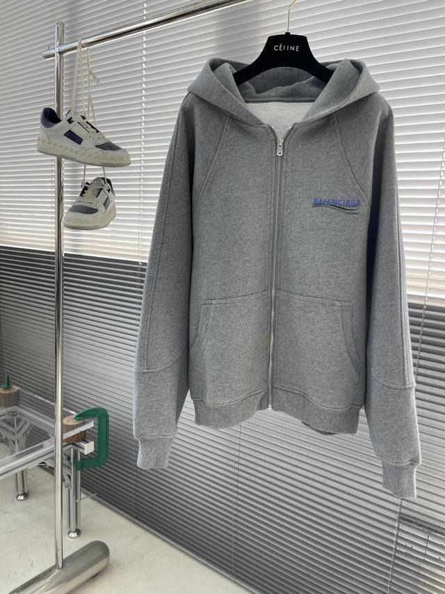 Balenciag 2025 Autumn/Winter New Zip-Up Hoodie, made of 680g terry cloth fabric,