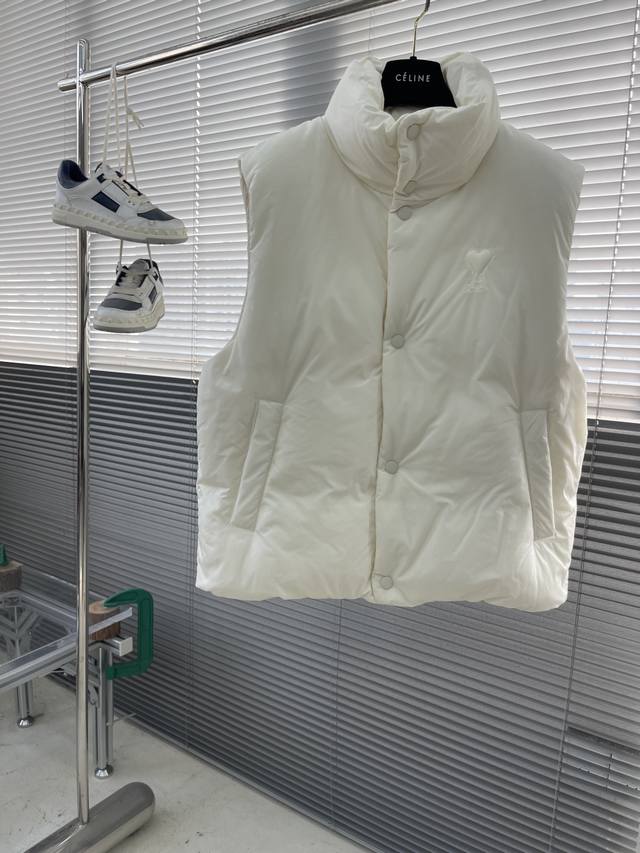 Ami Paris Heart-Paced Embroidered Down Vest Made from 100% polyester taffeta fab