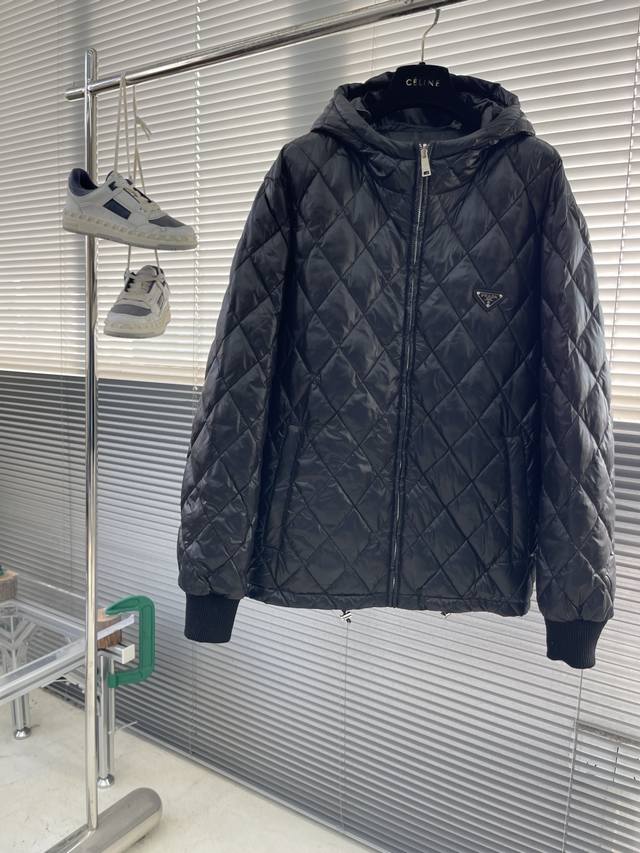 prad 25Fw New Diamond Pattern Down Jacket, Reversible Classic diamond pattern +