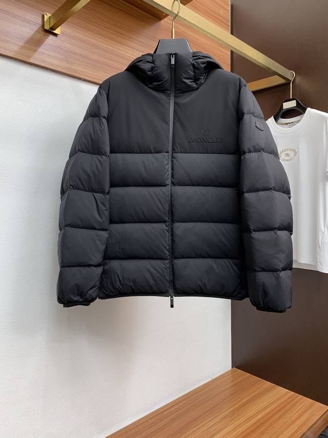 Moncler 2025 Autumn/Winter Men's Fashion Down Jacket A light luxury, fashionabl