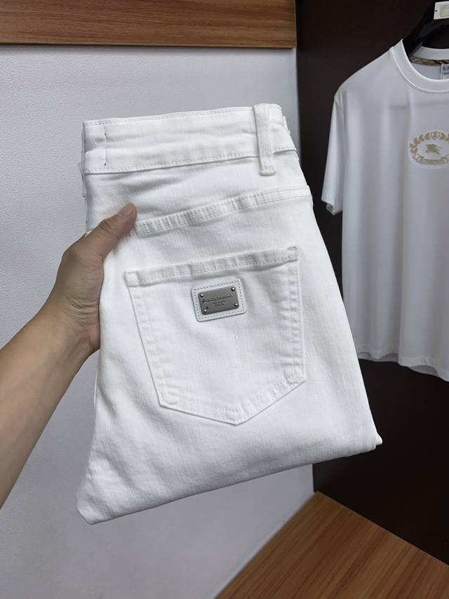 Dg 2025 New Style All-Season Jeans: Clean and crisp cut, full of urban style. Ma