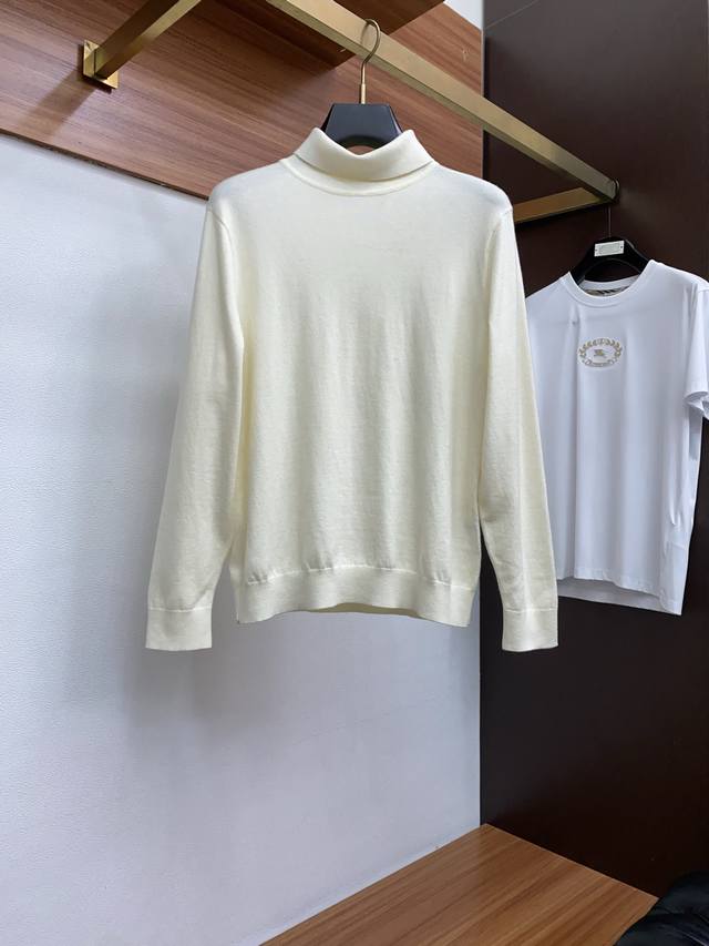 Lp A must-have for discerning buyers: a high-quality wool turtleneck sweater fro