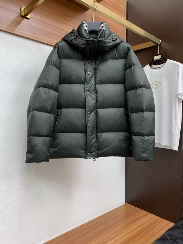 Burberry Fall/Winter 2025 Men's Fashion Down Jacket A light luxury, fashionable