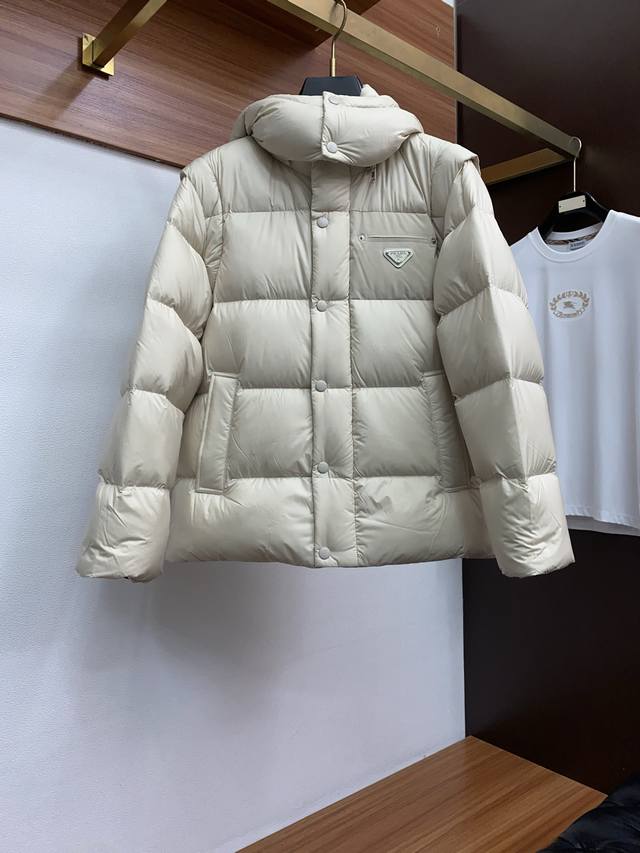 Prada Top-Tier Version Down Jacket, 100% New National Standard, 90% Down Jacket
