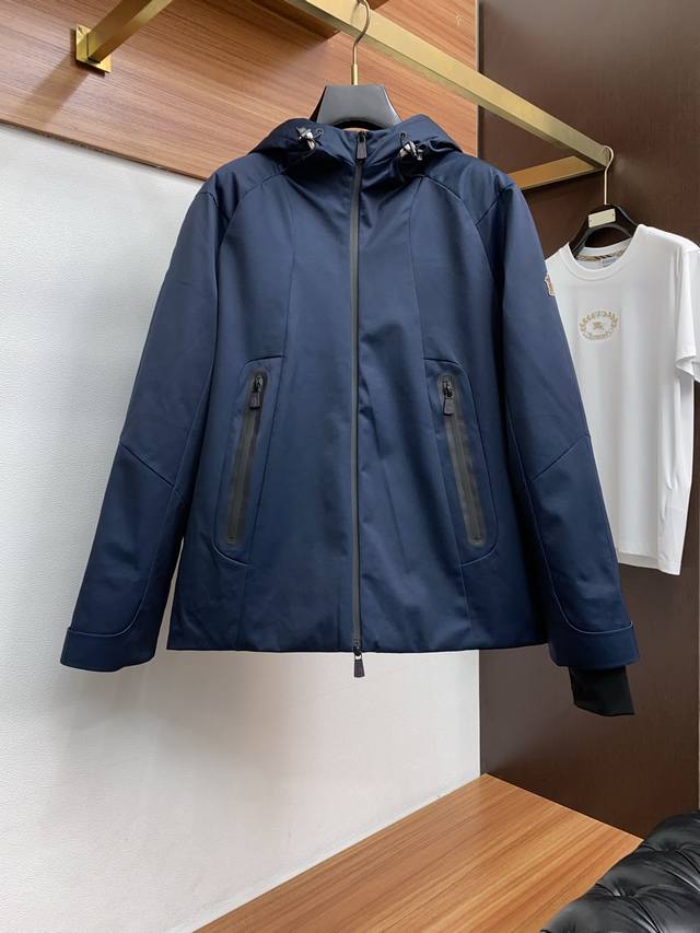 Moncler Top-Tier Version, Counter Synchronized Logo Pattern Down Jacket, Latest