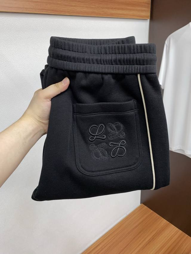 Loewe 2025 Autumn/Winter Newest Casual Pants: Clean and crisp cut, full of urba