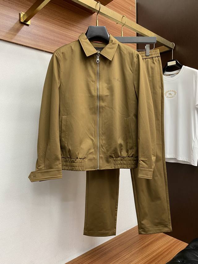 Suit, Top and Pants, Size 300 Lp. Same style as the Nuoyou Pianya official webs