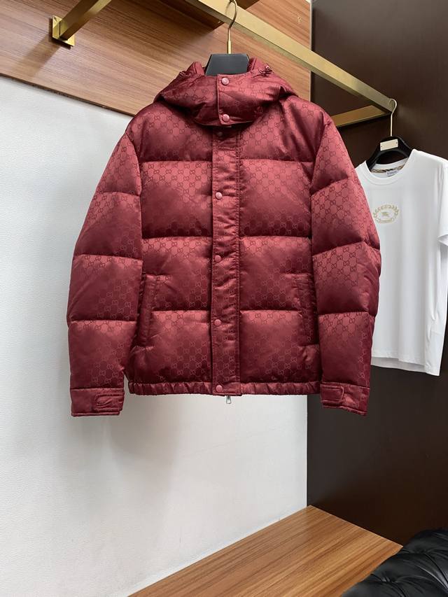 Gucci Top-Tier Version, Boutique Synchronized, Full-Panel Dark Floral Pattern D