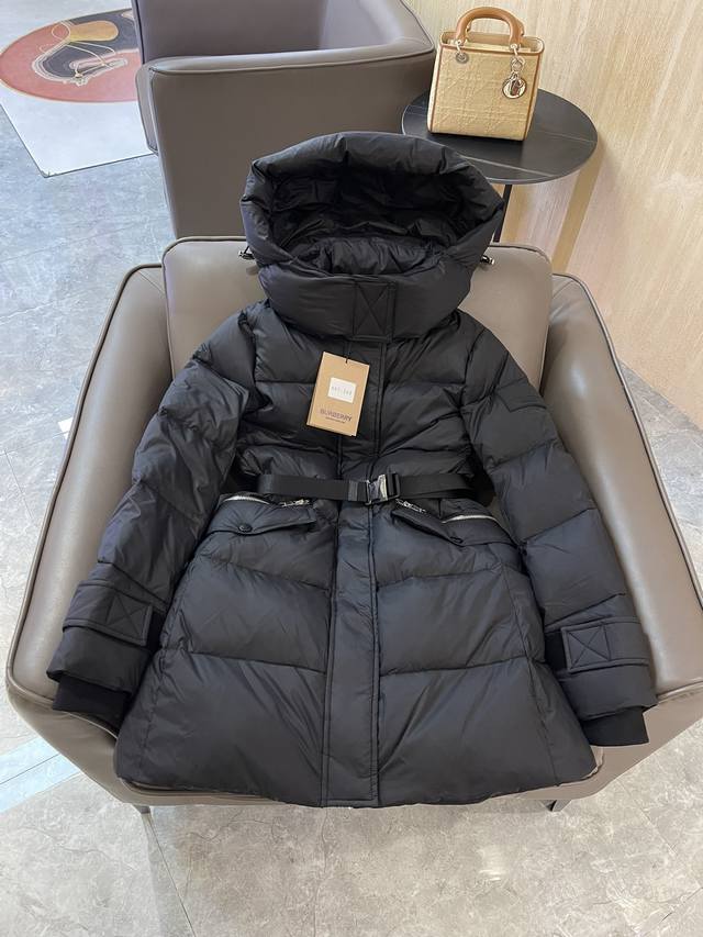 Ah736 New Down Jacket Burberry Black Label Series Check Lined Slim Fit with Belt
