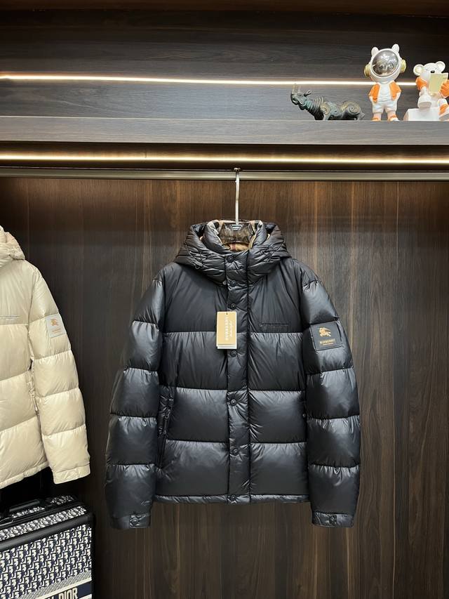 Features Burberry 2025 latest fashion designer down jacket, Burberry hooded down